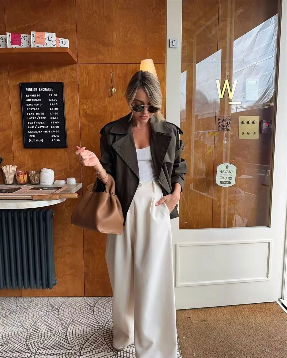 Vintage Cropped Trench Jacket – Women’s Double Breasted Streetwear Coat
